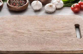 How Do You Select the Right Cutting Board for Your Needs?